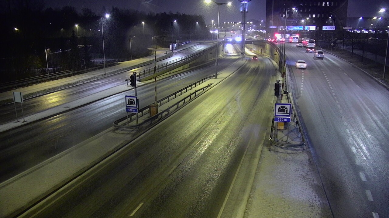 Kelikamerat Kuva Tie 100 Helsinki Hakamäentie, Kivihaan tunneli, länsi, Helsinki, Uusimaa