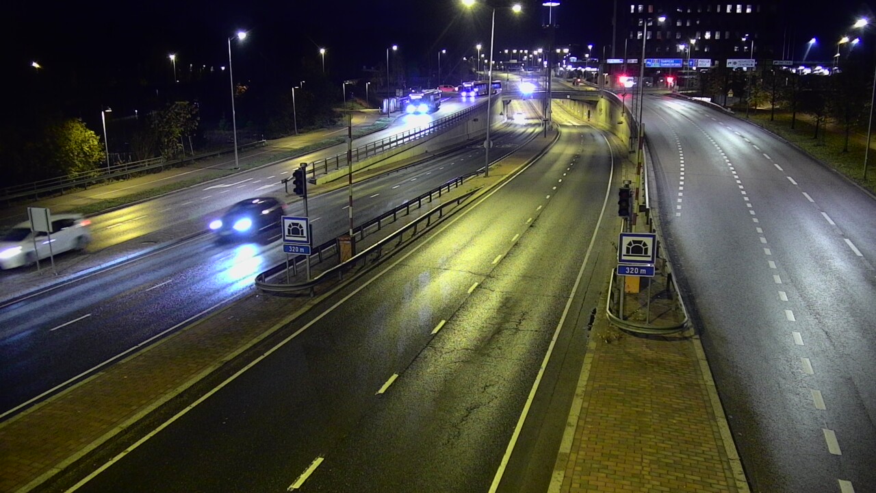 Kelikamerat Kuva Tie 100 Helsinki Hakamäentie, Kivihaan tunneli, länsi, Helsinki, Uusimaa