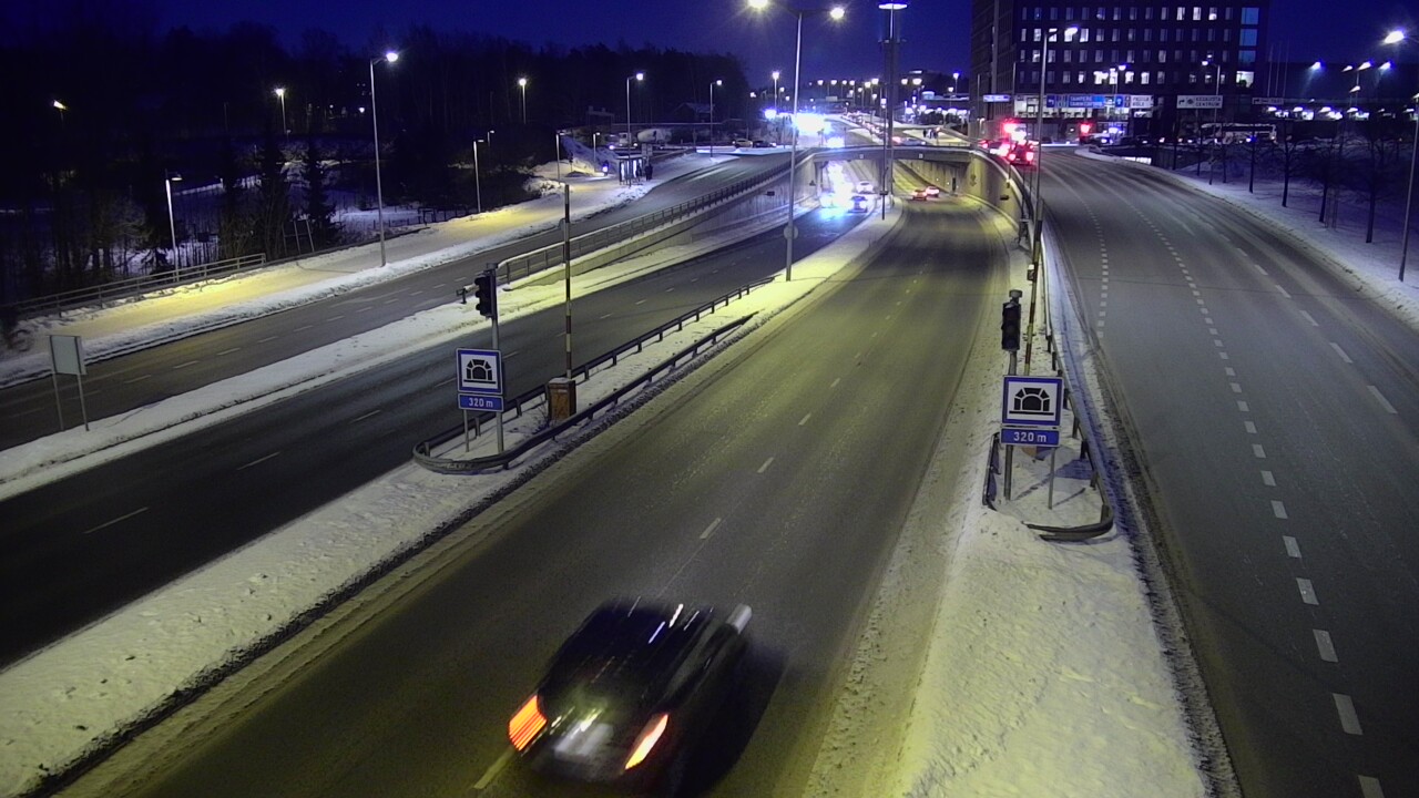 Kelikamerat Kuva Tie 100 Helsinki Hakamäentie, Kivihaan tunneli, länsi, Helsinki, Uusimaa