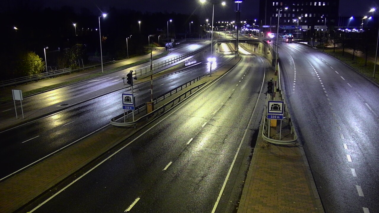 Kelikamerat Kuva Tie 100 Helsinki Hakamäentie, Kivihaan tunneli, länsi, Helsinki, Uusimaa