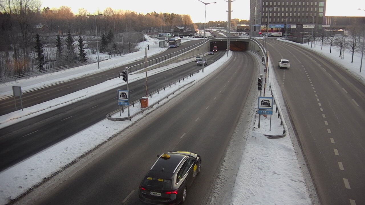 Kelikamerat Kuva Tie 100 Helsinki Hakamäentie, Kivihaan tunneli, länsi, Helsinki, Uusimaa