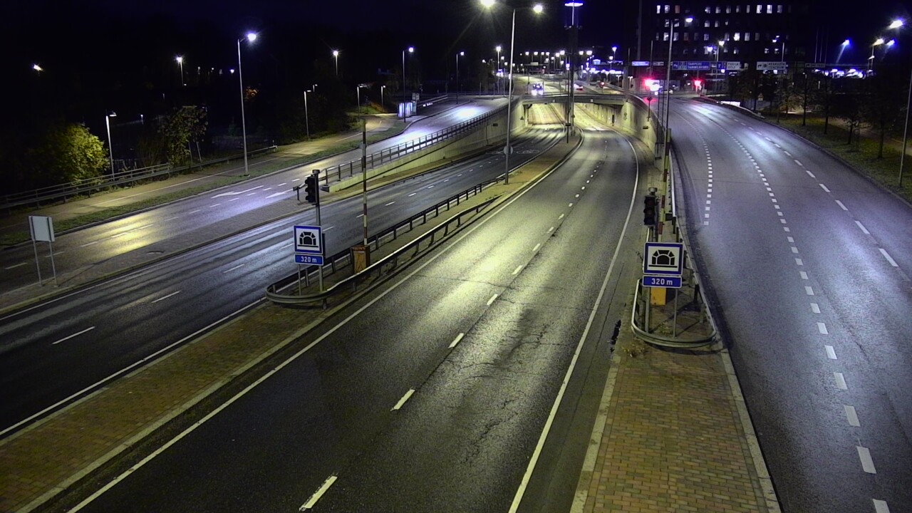 Kelikamerat Kuva Tie 100 Helsinki Hakamäentie, Kivihaan tunneli, länsi, Helsinki, Uusimaa