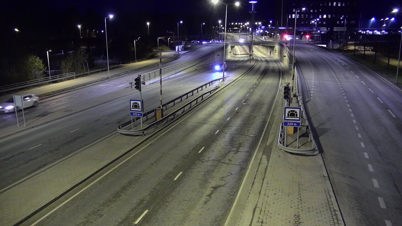 Kelikamerat Kuva Tie 100 Helsinki Hakamäentie, Kivihaan tunneli, länsi, Helsinki, Uusimaa