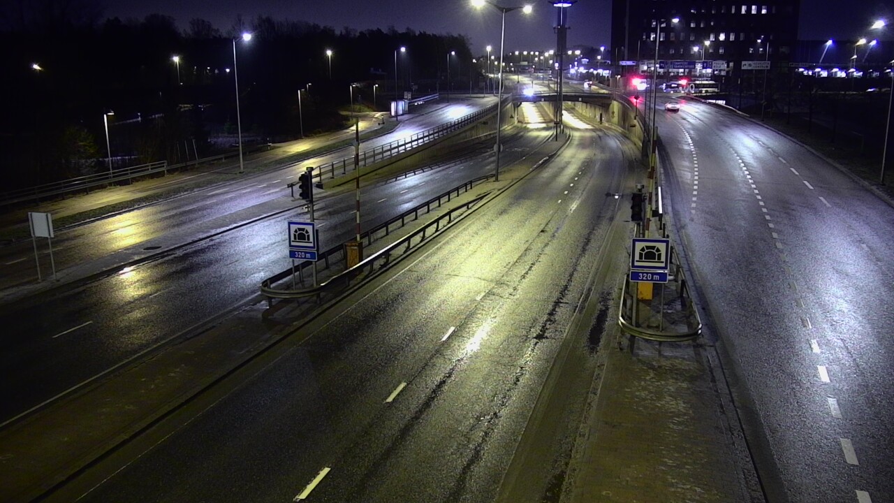 Kelikamerat Kuva Tie 100 Helsinki Hakamäentie, Kivihaan tunneli, länsi, Helsinki, Uusimaa