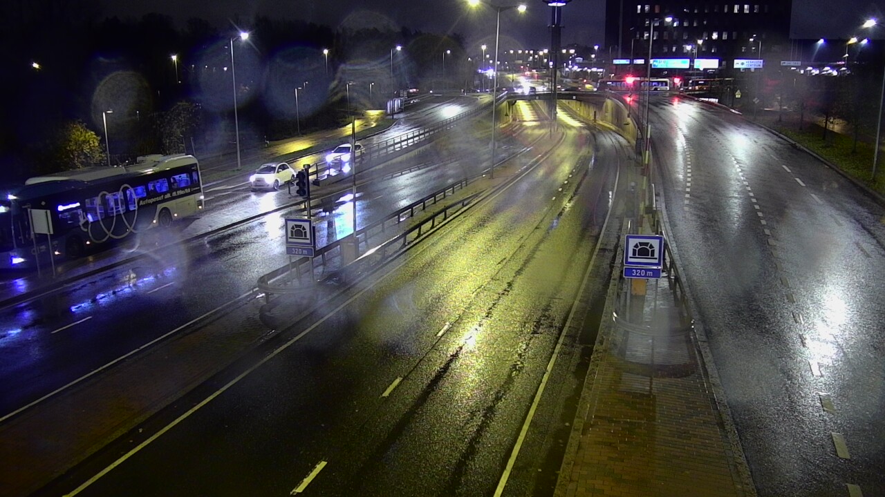 Kelikamerat Kuva Tie 100 Helsinki Hakamäentie, Kivihaan tunneli, länsi, Helsinki, Uusimaa