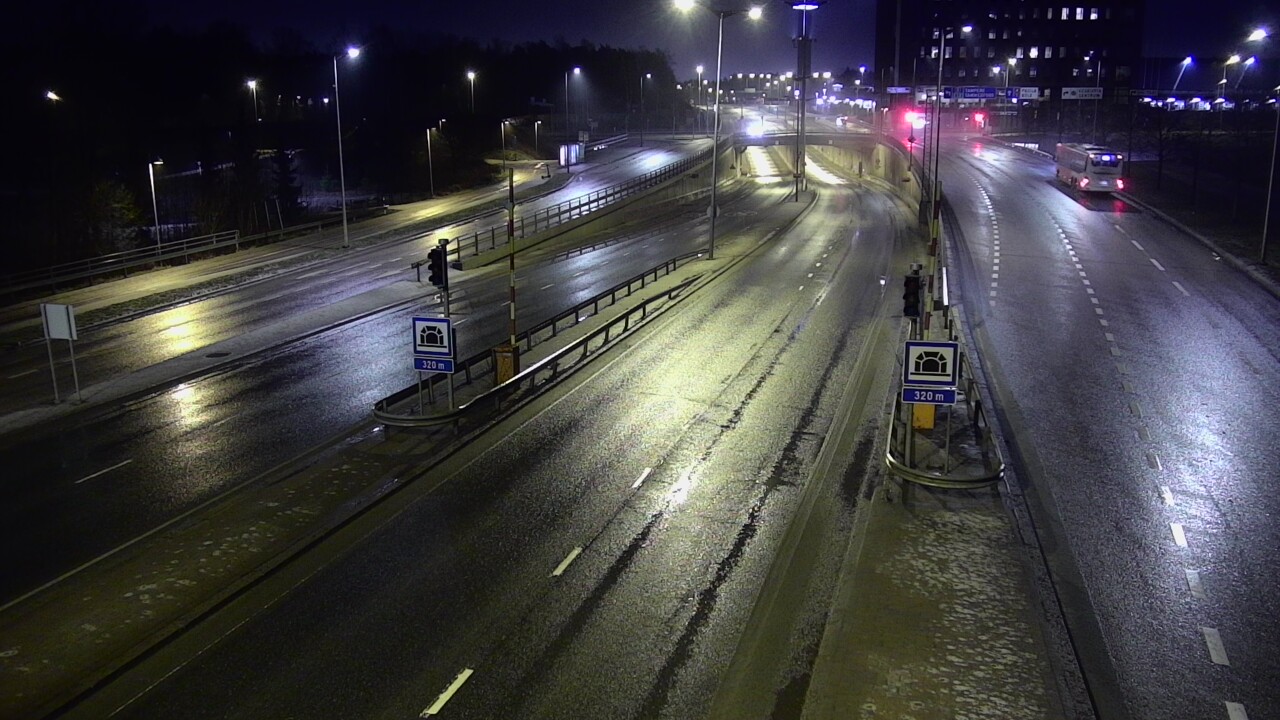 Kelikamerat Kuva Tie 100 Helsinki Hakamäentie, Kivihaan tunneli, länsi, Helsinki, Uusimaa