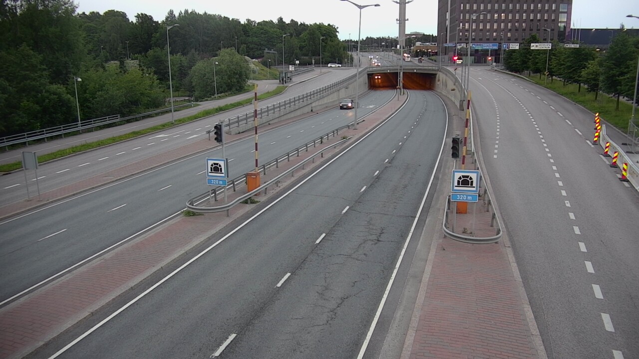Kelikamerat Kuva Tie 100 Helsinki Hakamäentie, Kivihaan tunneli, länsi, Helsinki, Uusimaa