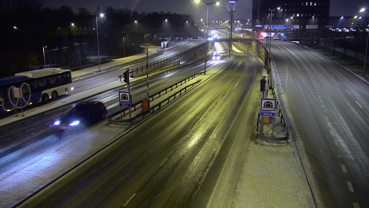 Kelikamerat Kuva Tie 100 Helsinki Hakamäentie, Kivihaan tunneli, länsi, Helsinki, Uusimaa