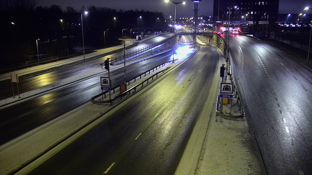 Kelikamerat Kuva Tie 100 Helsinki Hakamäentie, Kivihaan tunneli, länsi, Helsinki, Uusimaa