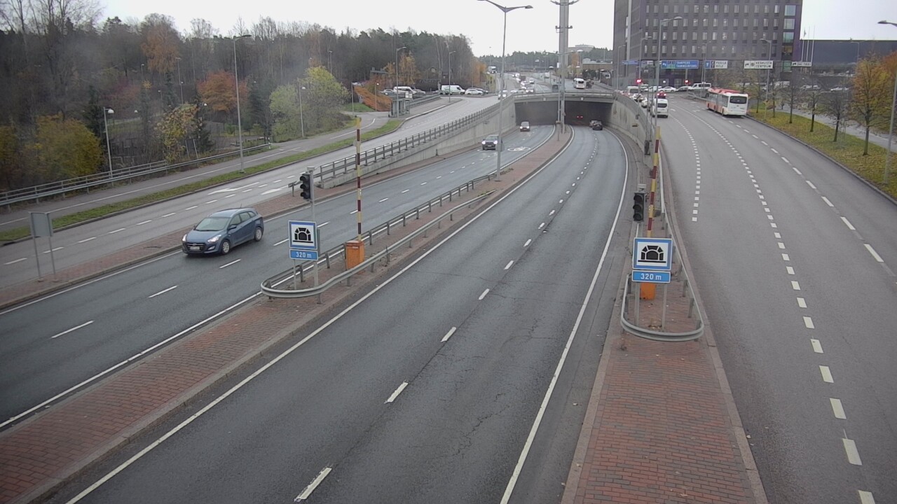 Kelikamerat Kuva Tie 100 Helsinki Hakamäentie, Kivihaan tunneli, länsi, Helsinki, Uusimaa