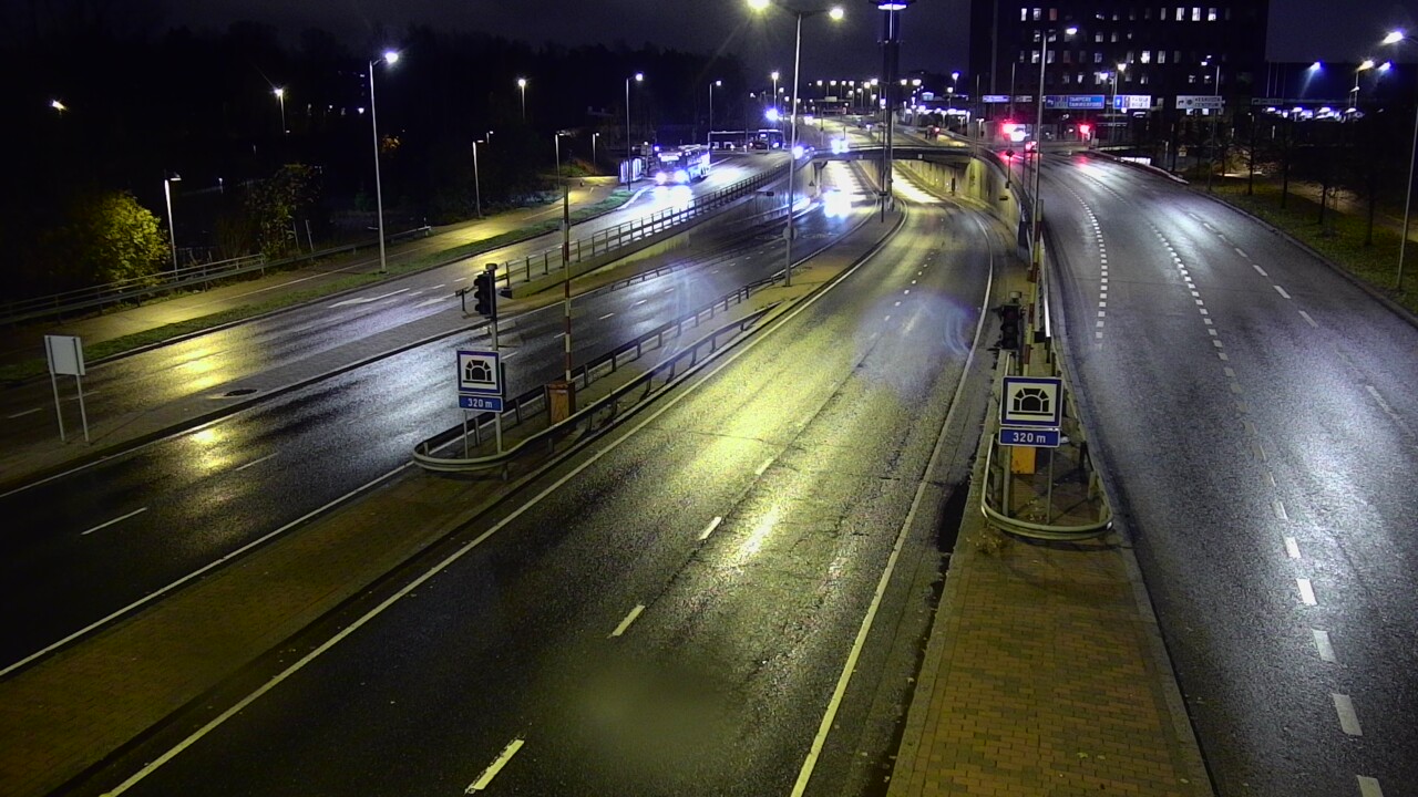 Kelikamerat Kuva Tie 100 Helsinki Hakamäentie, Kivihaan tunneli, länsi, Helsinki, Uusimaa