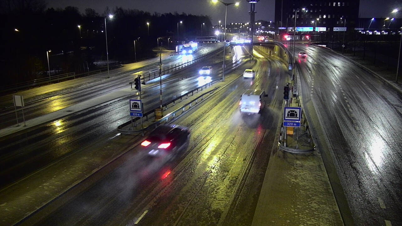 Kelikamerat Kuva Tie 100 Helsinki Hakamäentie, Kivihaan tunneli, länsi, Helsinki, Uusimaa