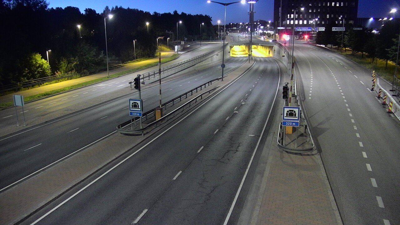 Kelikamerat Kuva Tie 100 Helsinki Hakamäentie, Kivihaan tunneli, länsi, Helsinki, Uusimaa