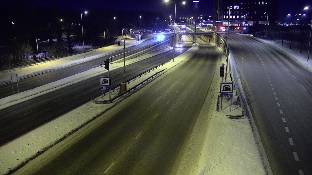 Kelikamerat Kuva Tie 100 Helsinki Hakamäentie, Kivihaan tunneli, länsi, Helsinki, Uusimaa