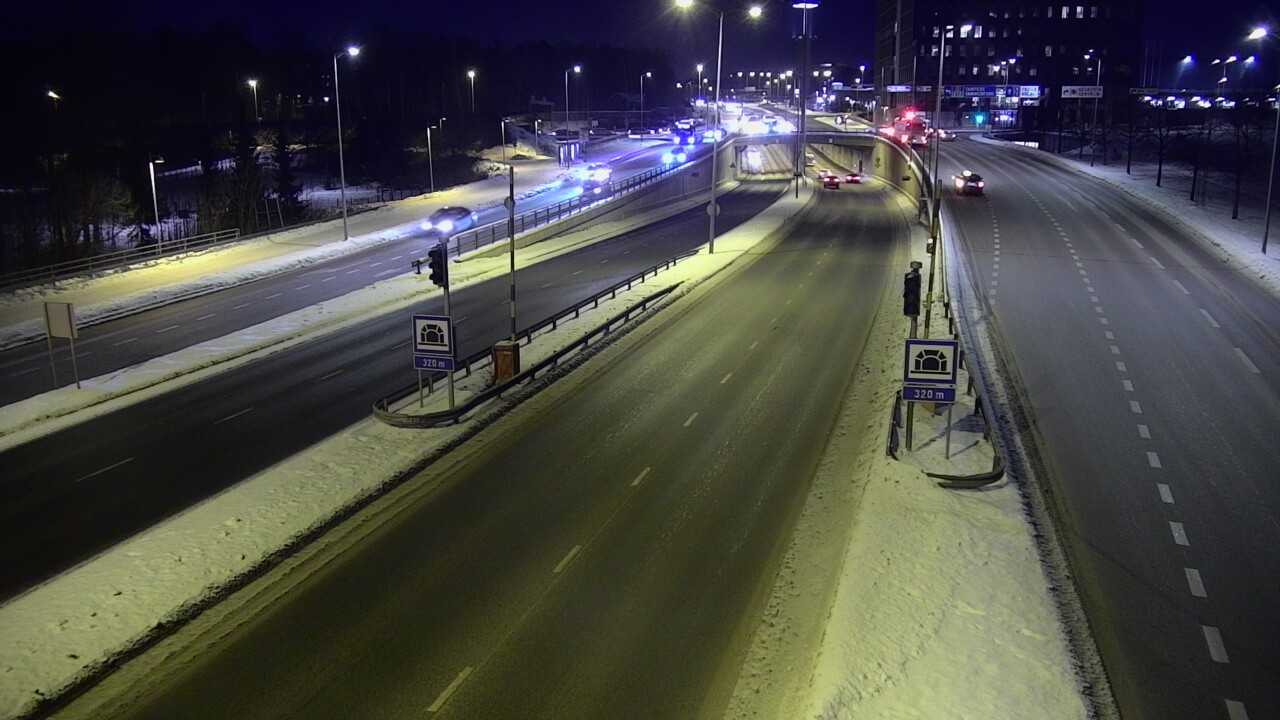 Kelikamerat Kuva Tie 100 Helsinki Hakamäentie, Kivihaan tunneli, länsi, Helsinki, Uusimaa