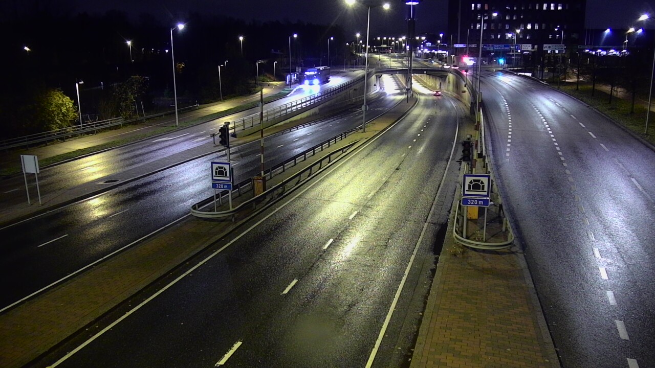 Kelikamerat Kuva Tie 100 Helsinki Hakamäentie, Kivihaan tunneli, länsi, Helsinki, Uusimaa