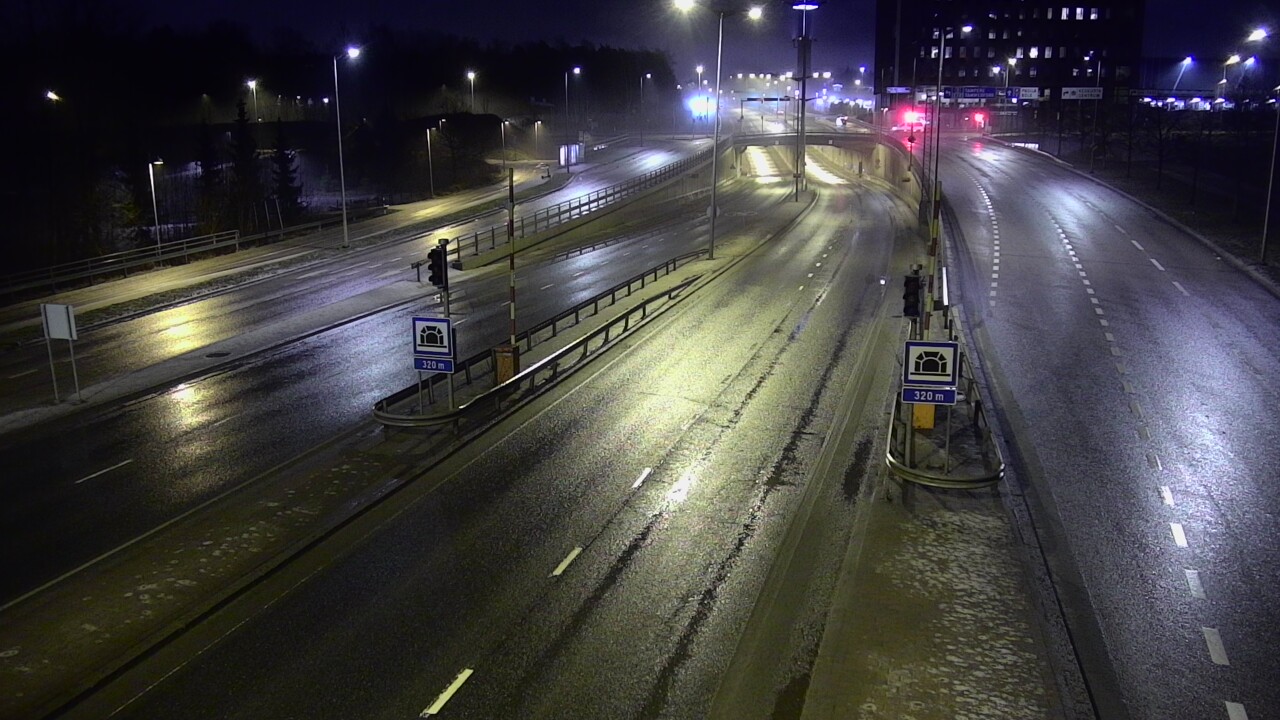 Kelikamerat Kuva Tie 100 Helsinki Hakamäentie, Kivihaan tunneli, länsi, Helsinki, Uusimaa