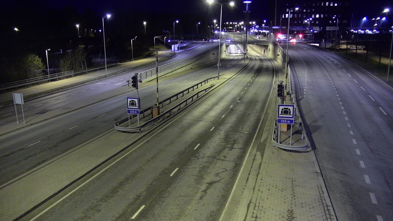 Kelikamerat Kuva Tie 100 Helsinki Hakamäentie, Kivihaan tunneli, länsi, Helsinki, Uusimaa