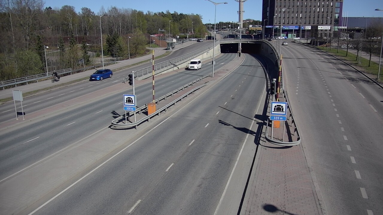 Kelikamerat Kuva Tie 100 Helsinki Hakamäentie, Kivihaan tunneli, länsi, Helsinki, Uusimaa