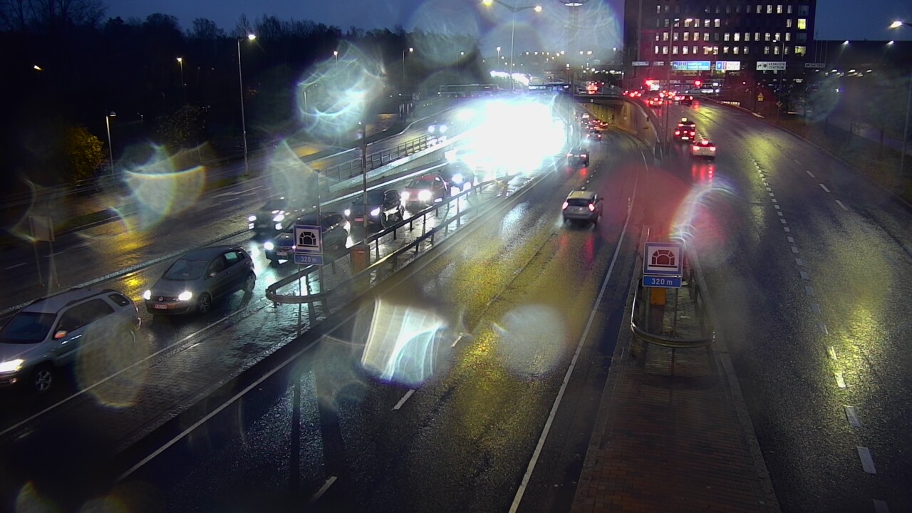 Kelikamerat Kuva Tie 100 Helsinki Hakamäentie, Kivihaan tunneli, länsi, Helsinki, Uusimaa