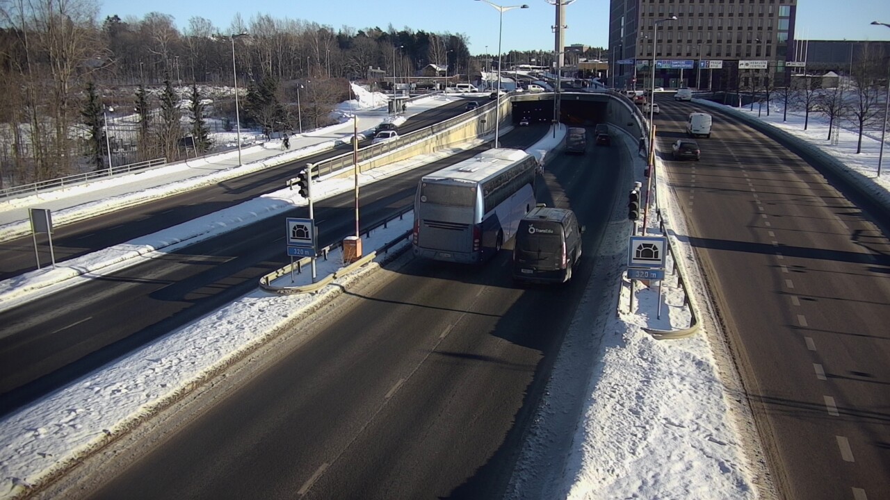 Kelikamerat Kuva Tie 100 Helsinki Hakamäentie, Kivihaan tunneli, länsi, Helsinki, Uusimaa