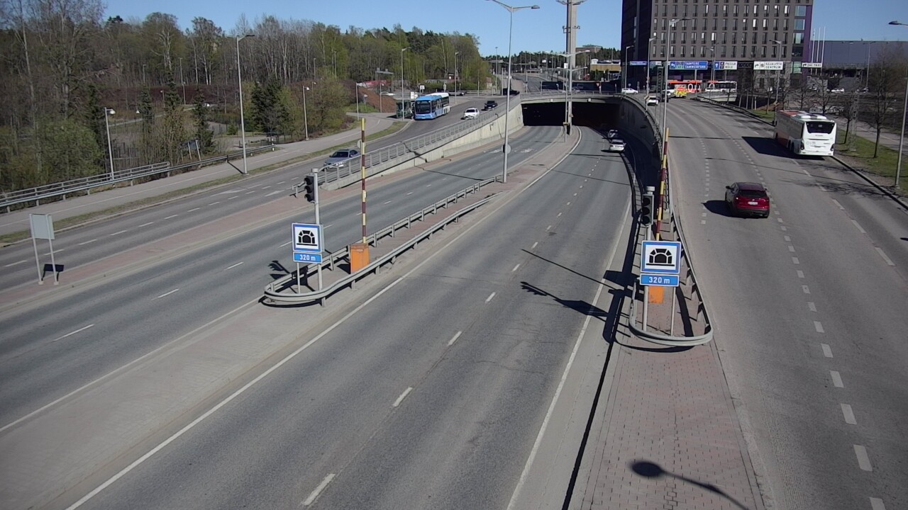 Kelikamerat Kuva Tie 100 Helsinki Hakamäentie, Kivihaan tunneli, länsi, Helsinki, Uusimaa