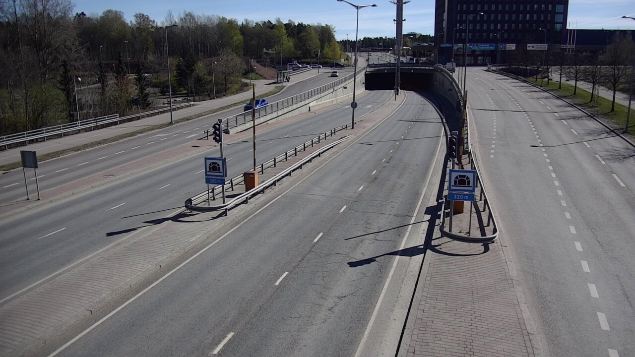 Kelikamerat Kuva Tie 100 Helsinki Hakamäentie, Kivihaan tunneli, länsi, Helsinki, Uusimaa