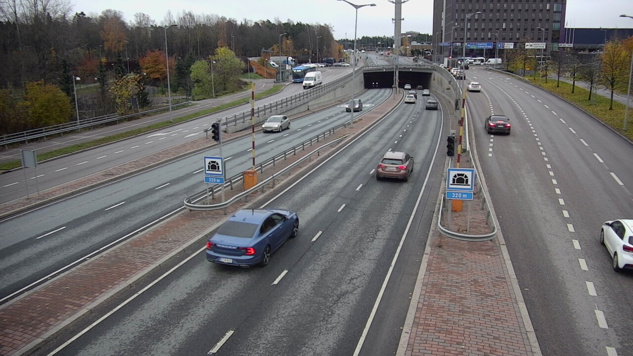 Kelikamerat Kuva Tie 100 Helsinki Hakamäentie, Kivihaan tunneli, länsi, Helsinki, Uusimaa