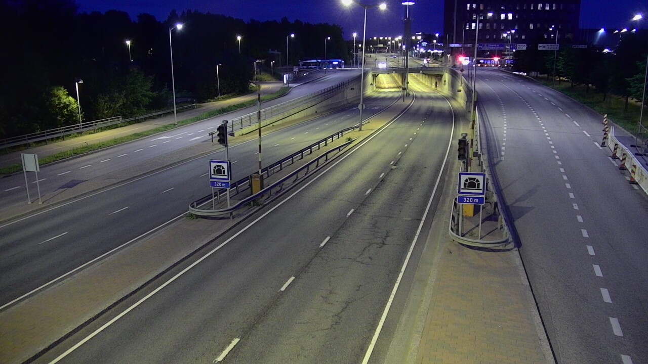 Kelikamerat Kuva Tie 100 Helsinki Hakamäentie, Kivihaan tunneli, länsi, Helsinki, Uusimaa