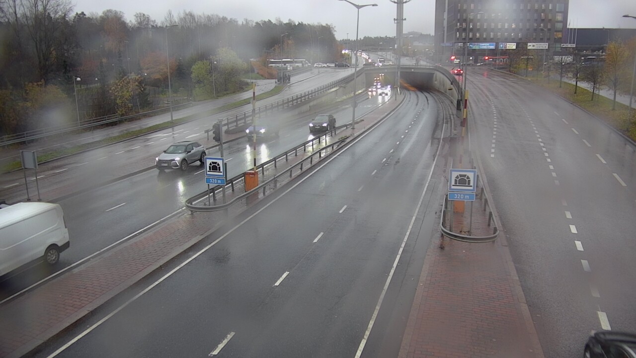 Kelikamerat Kuva Tie 100 Helsinki Hakamäentie, Kivihaan tunneli, länsi, Helsinki, Uusimaa