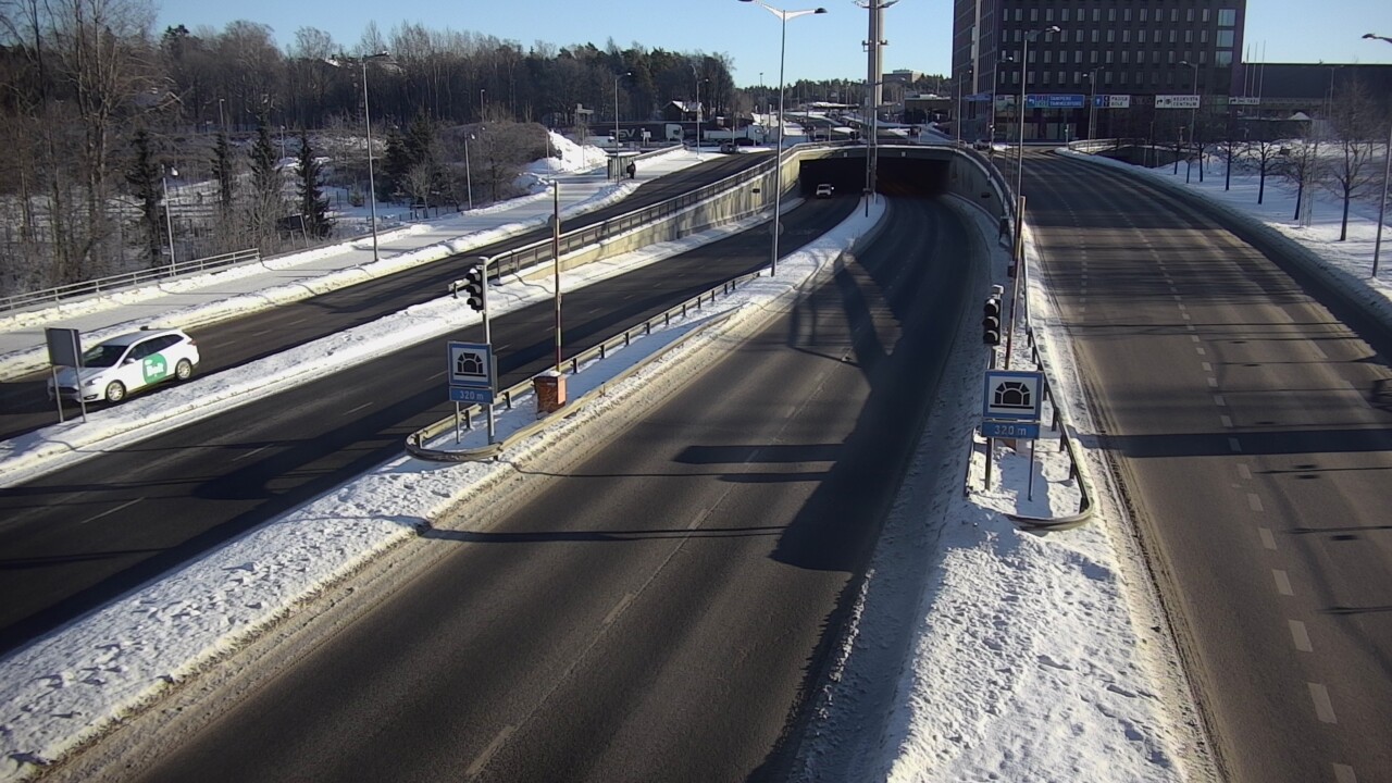 Kelikamerat Kuva Tie 100 Helsinki Hakamäentie, Kivihaan tunneli, länsi, Helsinki, Uusimaa