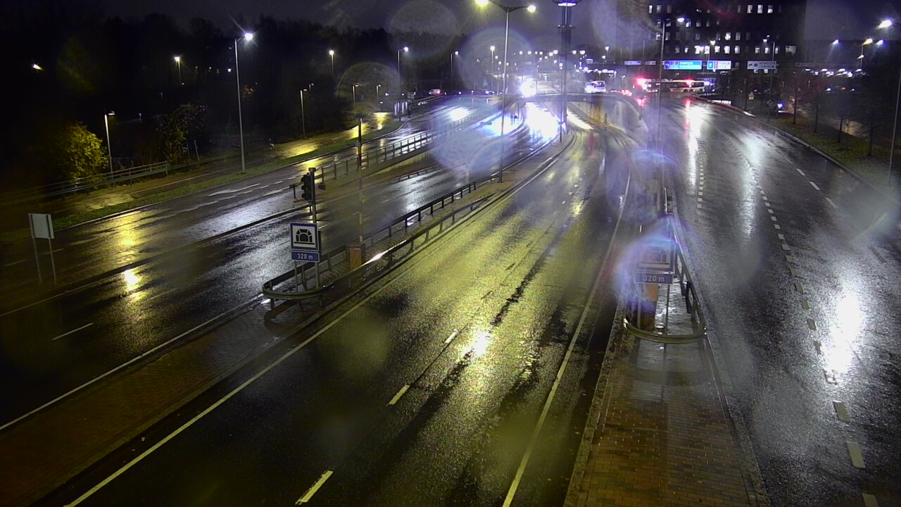 Kelikamerat Kuva Tie 100 Helsinki Hakamäentie, Kivihaan tunneli, länsi, Helsinki, Uusimaa