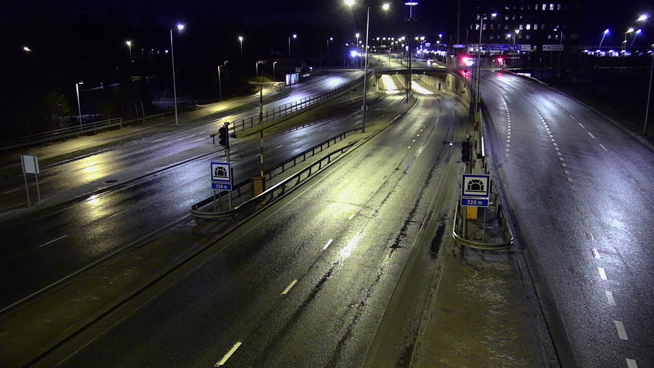 Kelikamerat Kuva Tie 100 Helsinki Hakamäentie, Kivihaan tunneli, länsi, Helsinki, Uusimaa