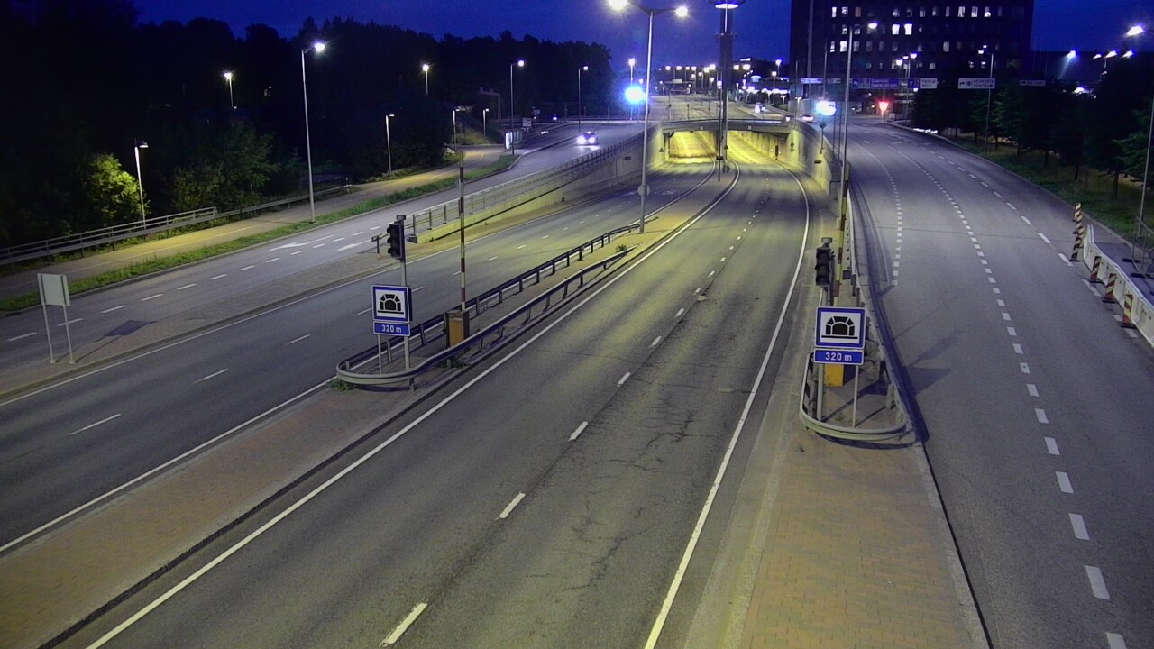 Kelikamerat Kuva Tie 100 Helsinki Hakamäentie, Kivihaan tunneli, länsi, Helsinki, Uusimaa