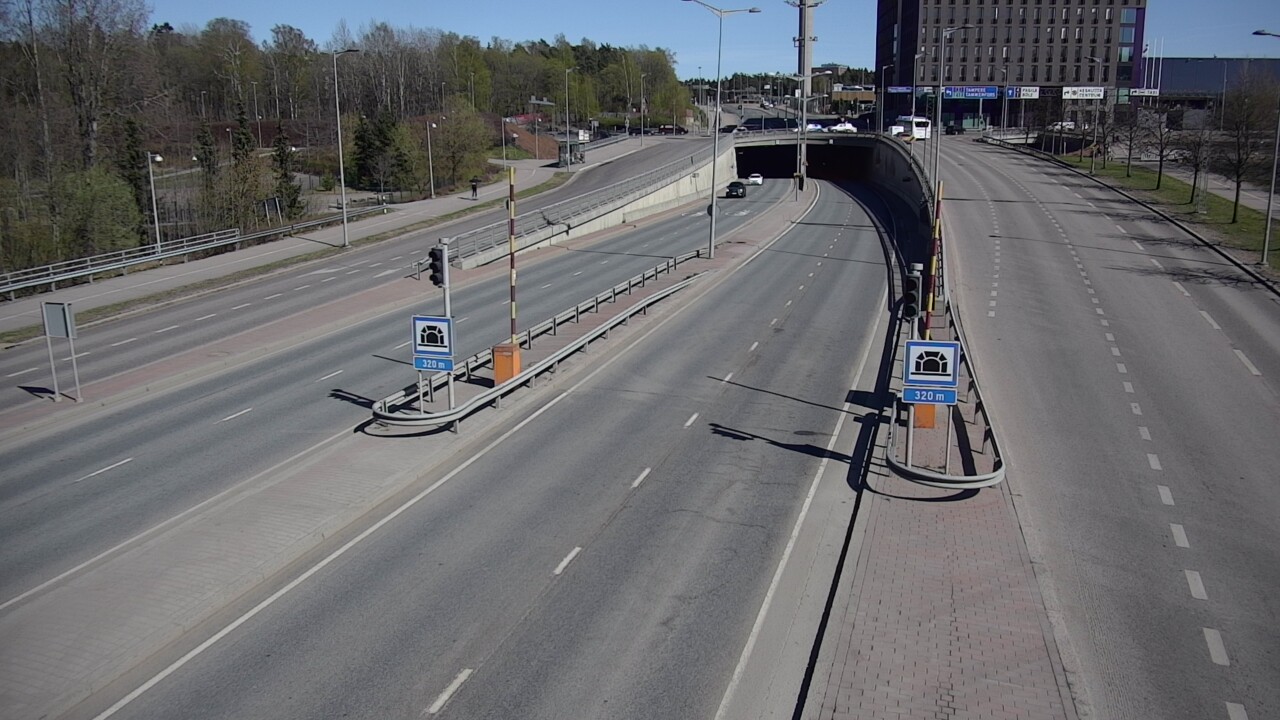 Kelikamerat Kuva Tie 100 Helsinki Hakamäentie, Kivihaan tunneli, länsi, Helsinki, Uusimaa