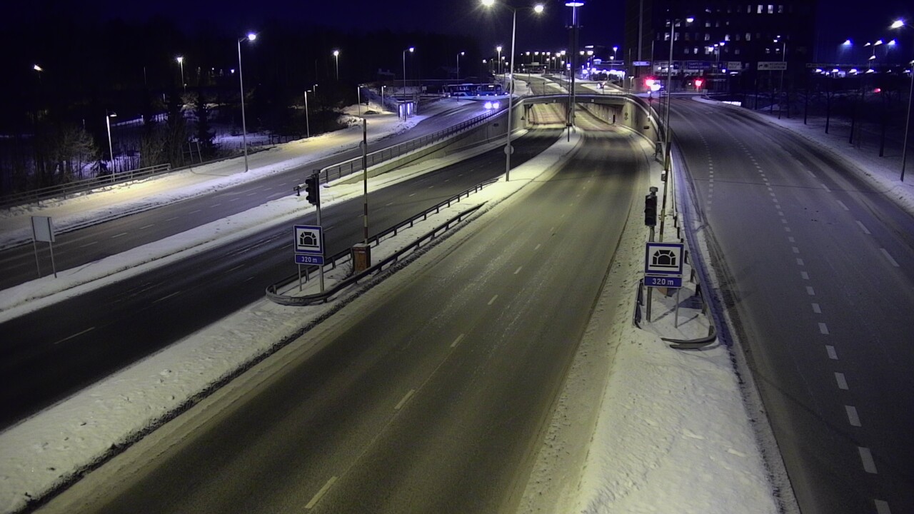 Kelikamerat Kuva Tie 100 Helsinki Hakamäentie, Kivihaan tunneli, länsi, Helsinki, Uusimaa