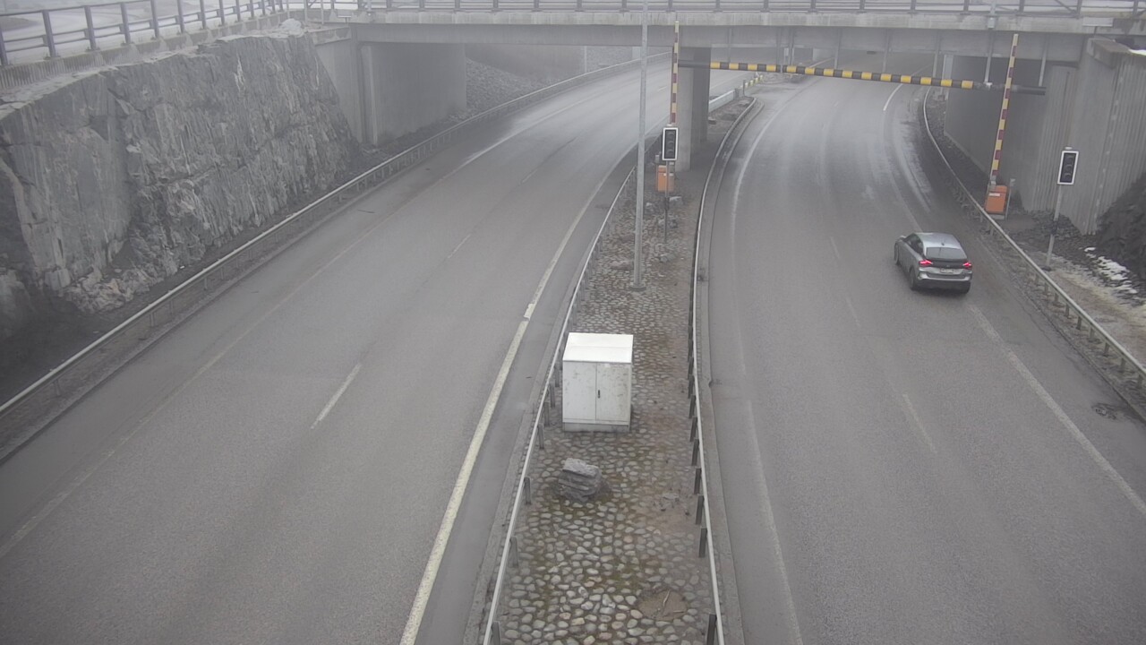 Weather Camera Image Väg 101 Esbo, Kägeludden bom öst, Espoo, Uusimaa