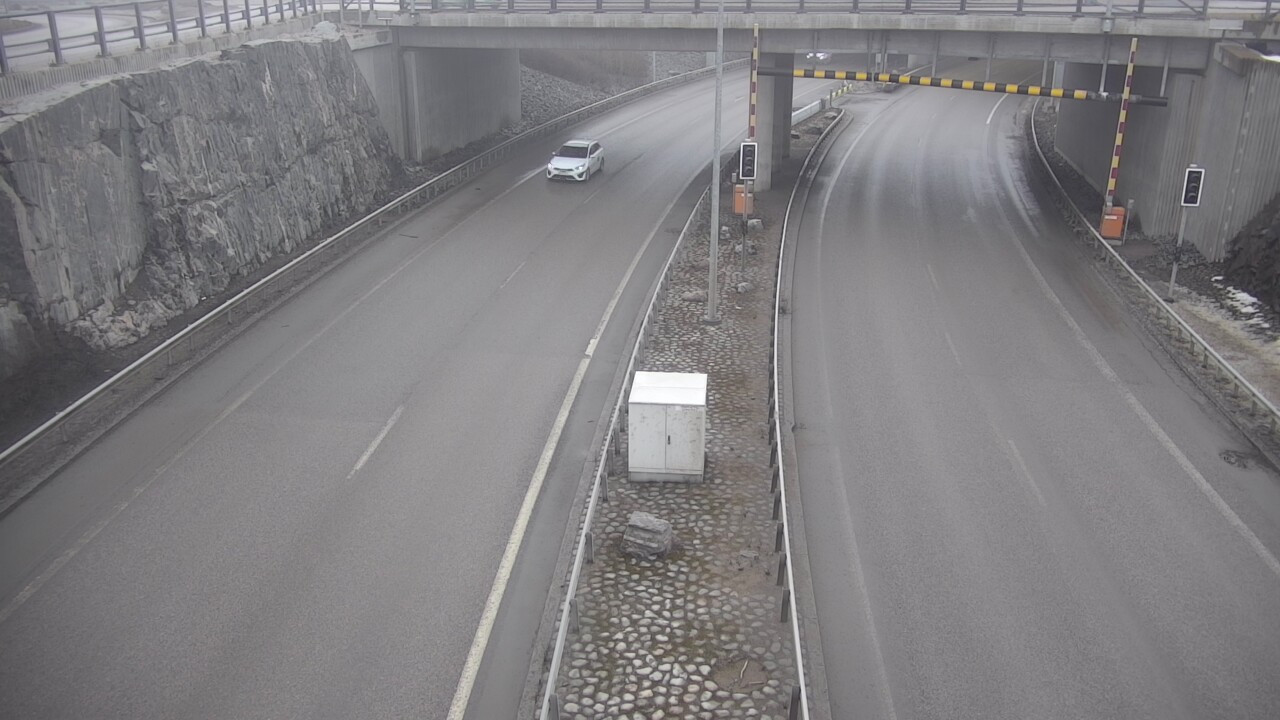 Weather Camera Image Väg 101 Esbo, Kägeludden bom öst, Espoo, Uusimaa