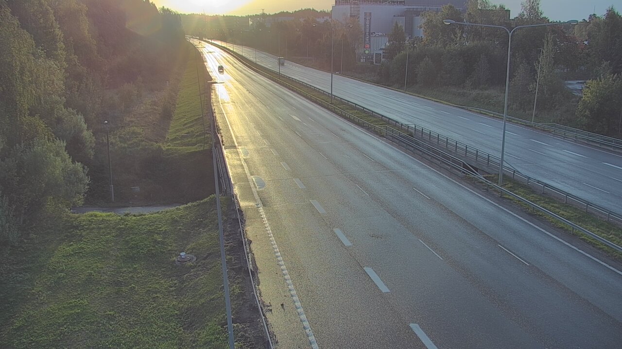 Weather Camera Image Road 1 Espoo, Sinimäki, Espoo, Uusimaa