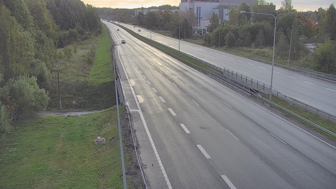 Weather Camera Image Road 1 Espoo, Sinimäki, Espoo, Uusimaa