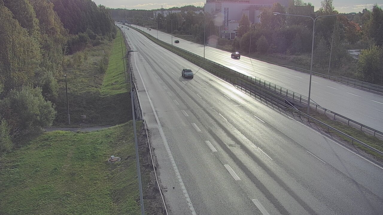 Weather Camera Image Road 1 Espoo, Sinimäki, Espoo, Uusimaa