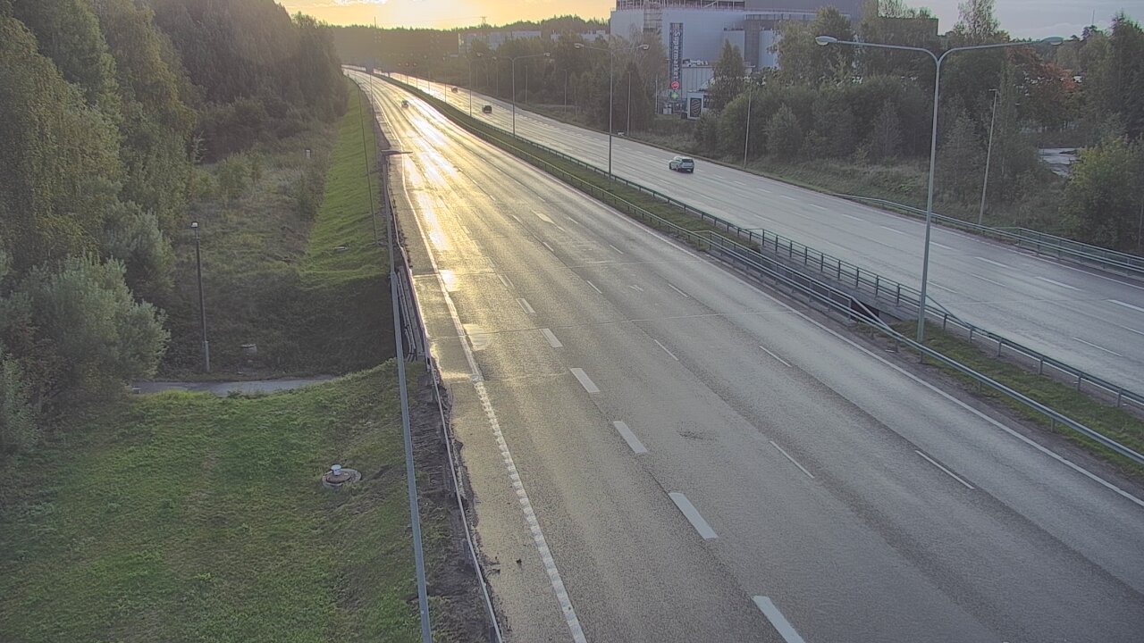 Weather Camera Image Road 1 Espoo, Sinimäki, Espoo, Uusimaa