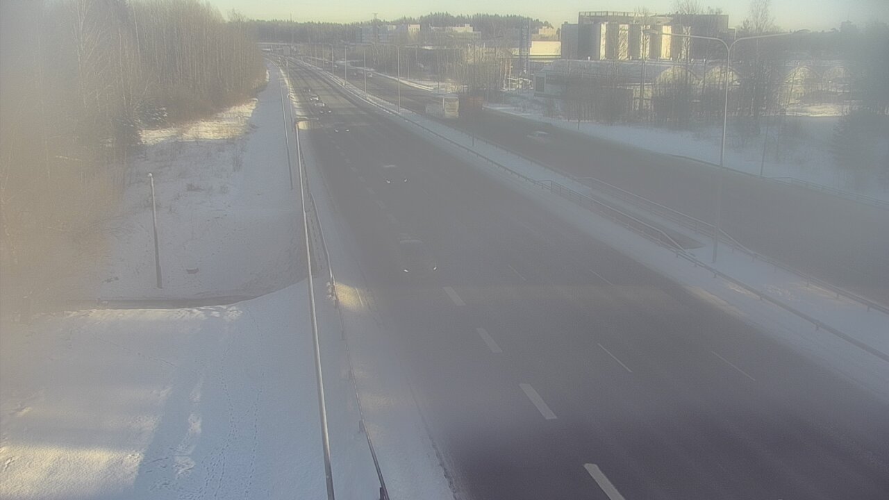 Weather Camera Image Road 1 Espoo, Sinimäki, Espoo, Uusimaa