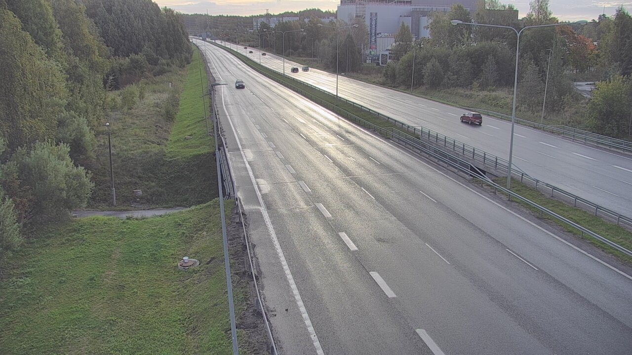 Weather Camera Image Road 1 Espoo, Sinimäki, Espoo, Uusimaa