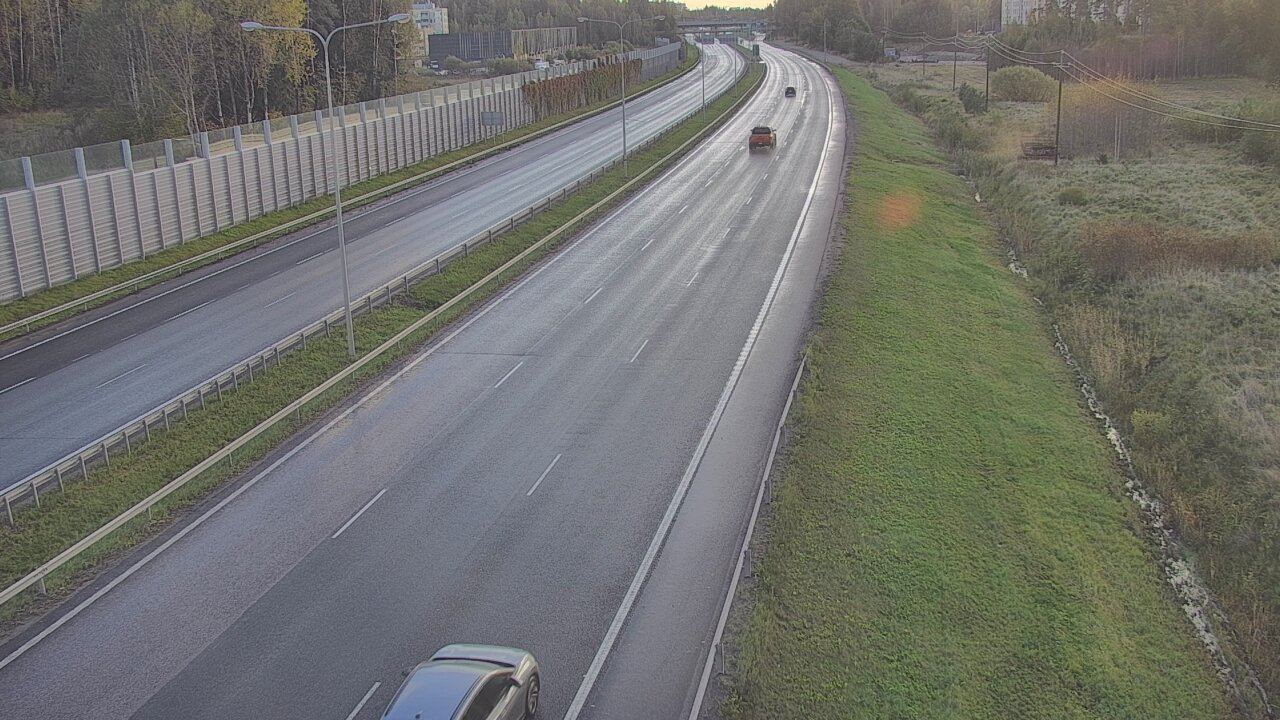 Weather Camera Image Road 1 Espoo, Sepänkylä, Espoo, Uusimaa