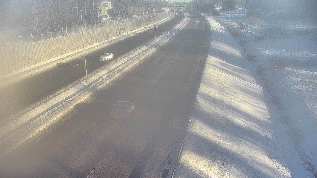 Weather Camera Image Road 1 Espoo, Sepänkylä, Espoo, Uusimaa