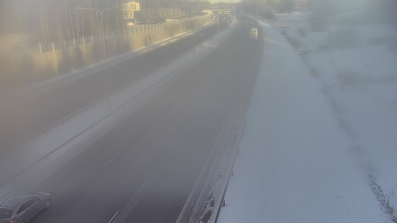 Weather Camera Image Road 1 Espoo, Sepänkylä, Espoo, Uusimaa