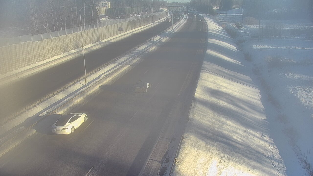 Weather Camera Image Road 1 Espoo, Sepänkylä, Espoo, Uusimaa