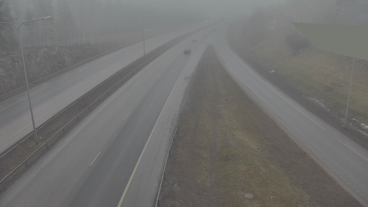 Weather Camera Image Road 1 Espoo, Tuomarila, Espoo, Uusimaa