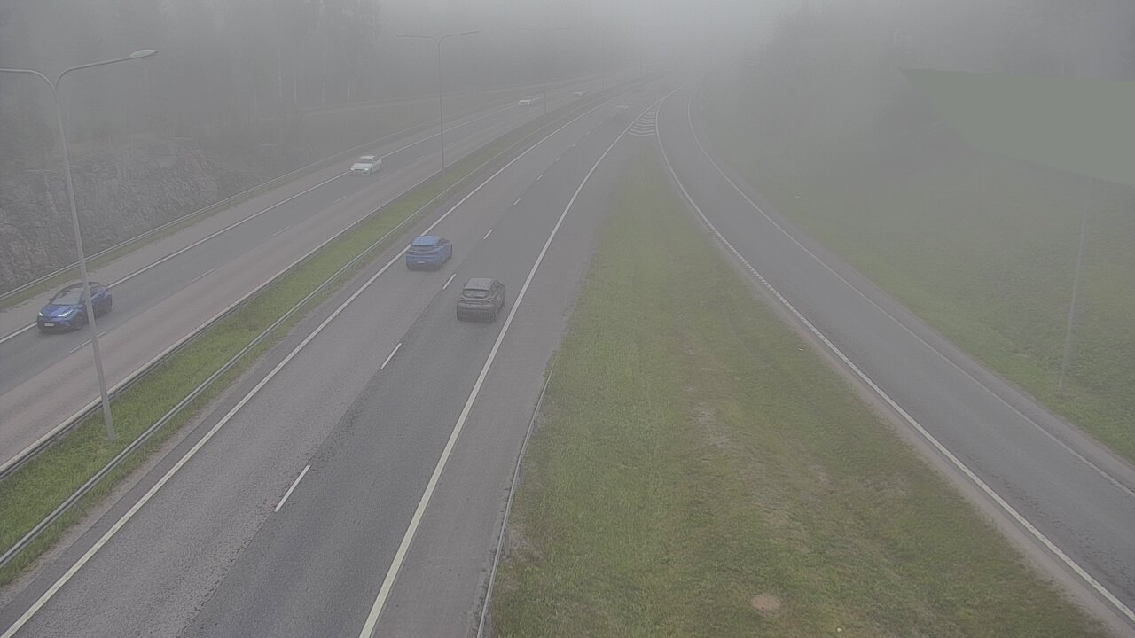 Weather Camera Image Road 1 Espoo, Tuomarila, Espoo, Uusimaa